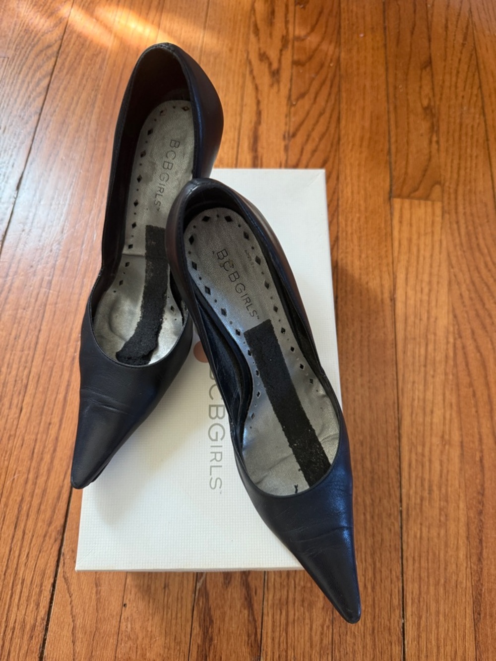 Size 6 BCBGirls MIKA-K Black